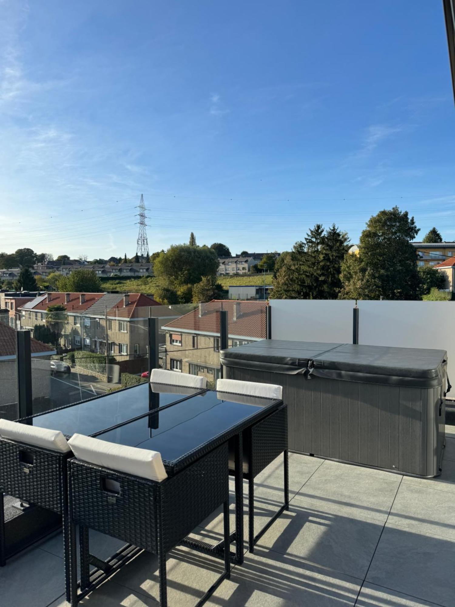 Liege Luxe & Jacuzzi Sous Les Etoiles Leilighet Saint-Nicolas  Eksteriør bilde